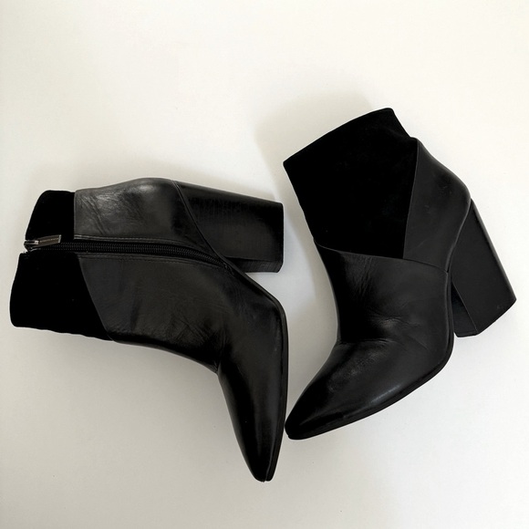 Vince camuto booties - Picture 3 of 3